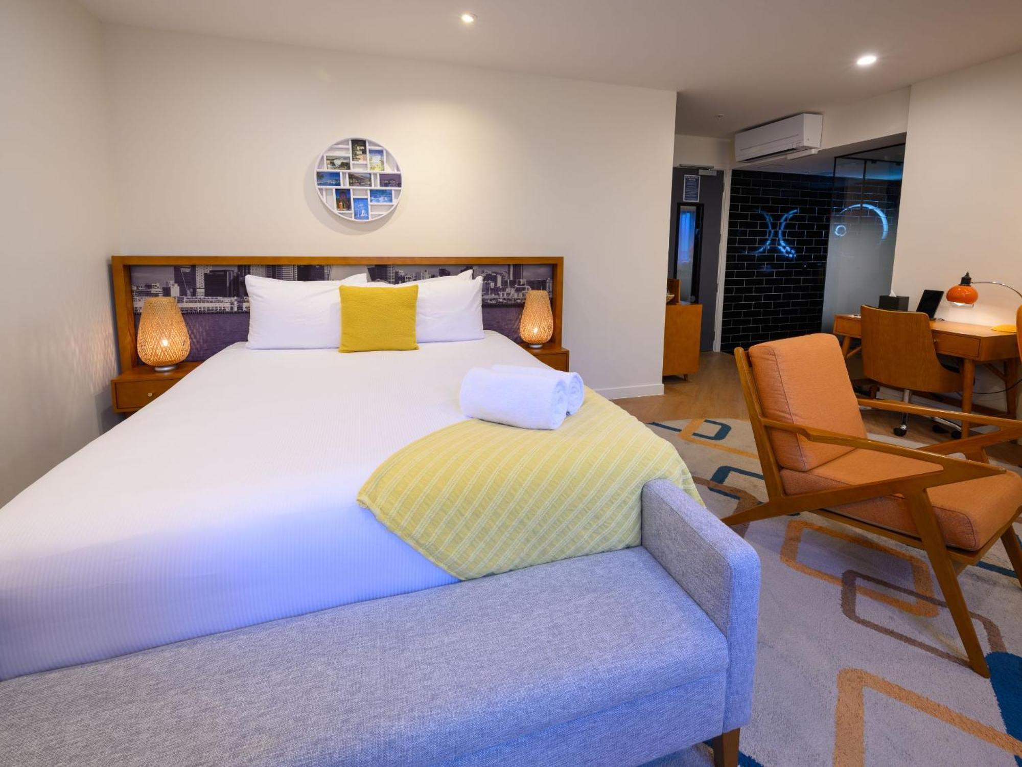 Hotel Ohtel Auckland Exterior foto A room at the hotel